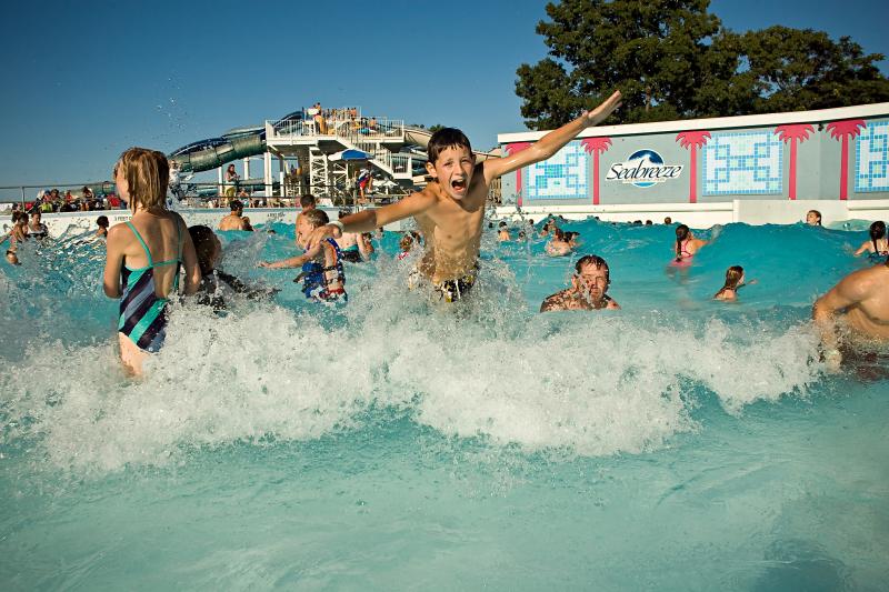 Seabreeze wave pool.jpg